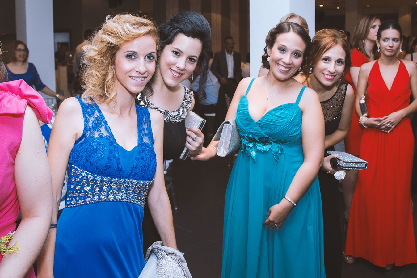 chicas-se-van-de-fiesta